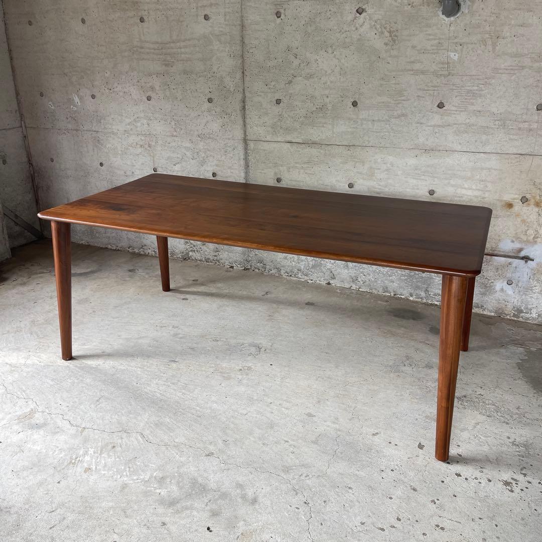 IDC OTSUKA 大塚家具　ウォールナット ダイニングテーブル　無垢材