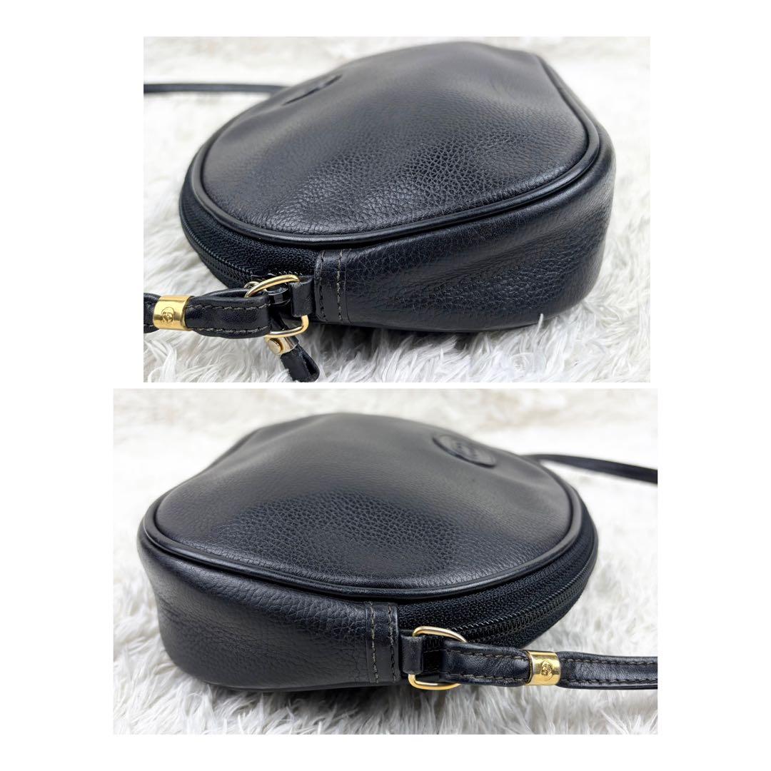 【美品】オールドグッチ ロゴ型押し オールレザー ショルダーバッグ ブラック