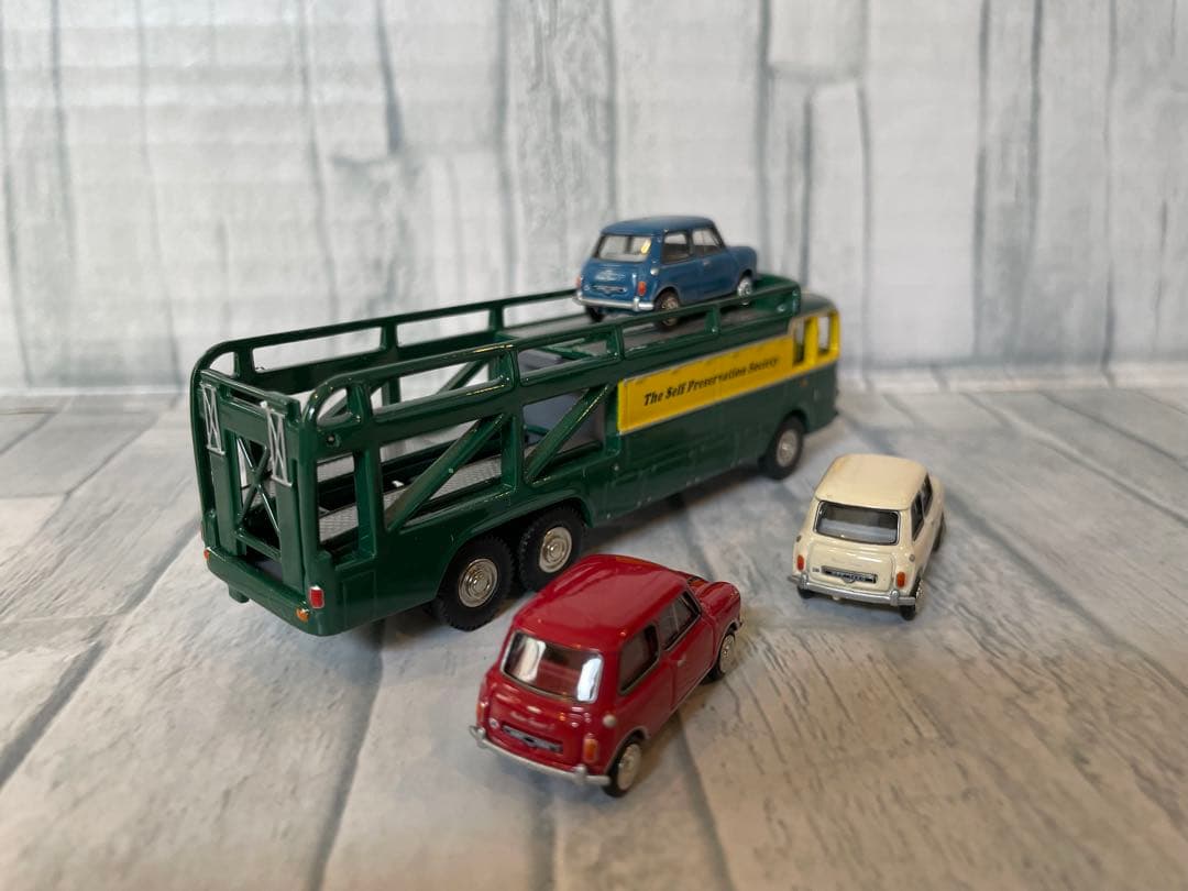 プレミアムクラシックス　ミニトランスポーター　ミニ3台付