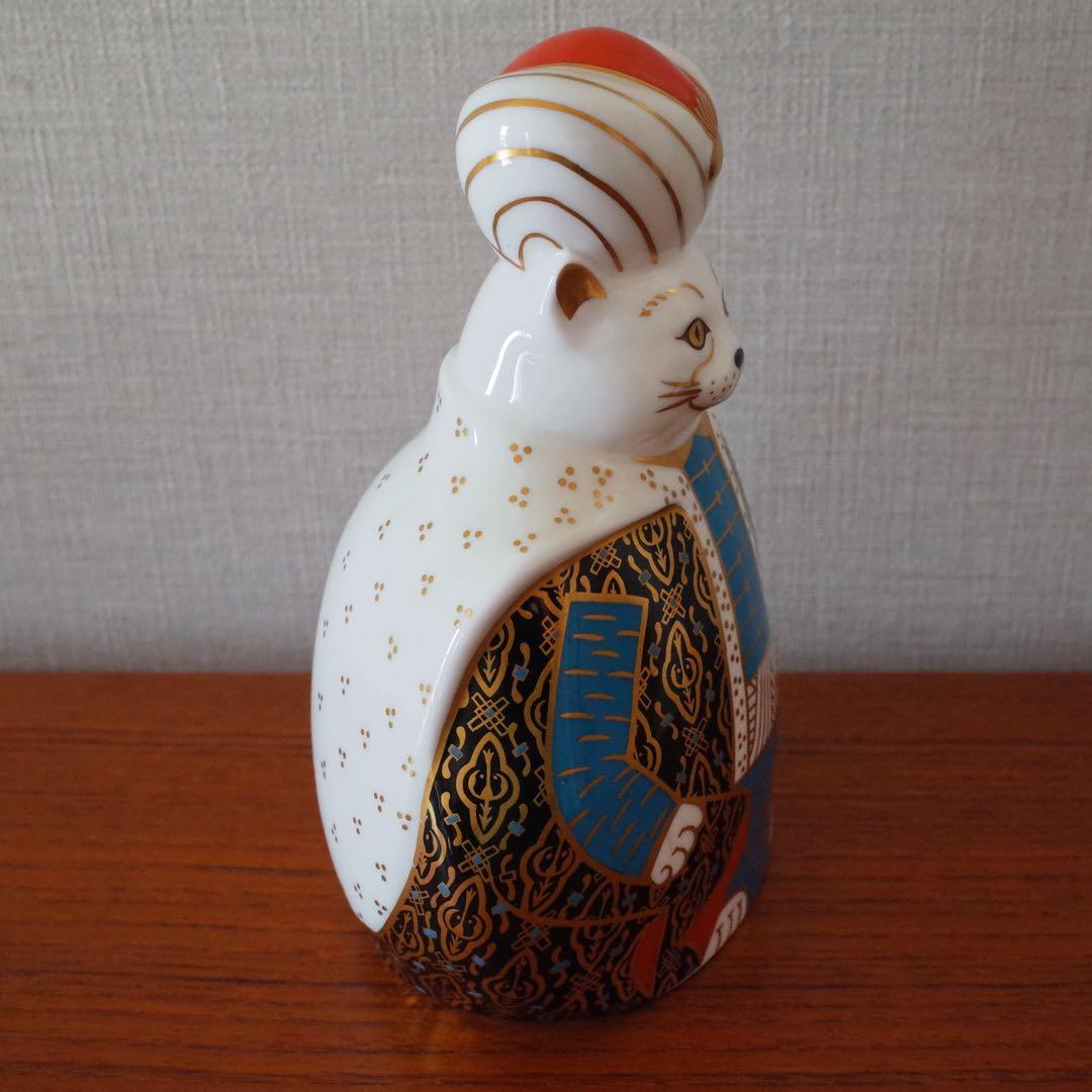 ロイヤルクラウンダービー／フィギュリン／ペルシャ猫の置物／英国