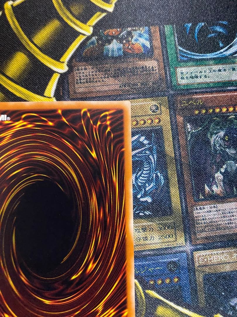 サ*品様 遊戯王　マジシャンオブブラックカオス　旧レリーフ