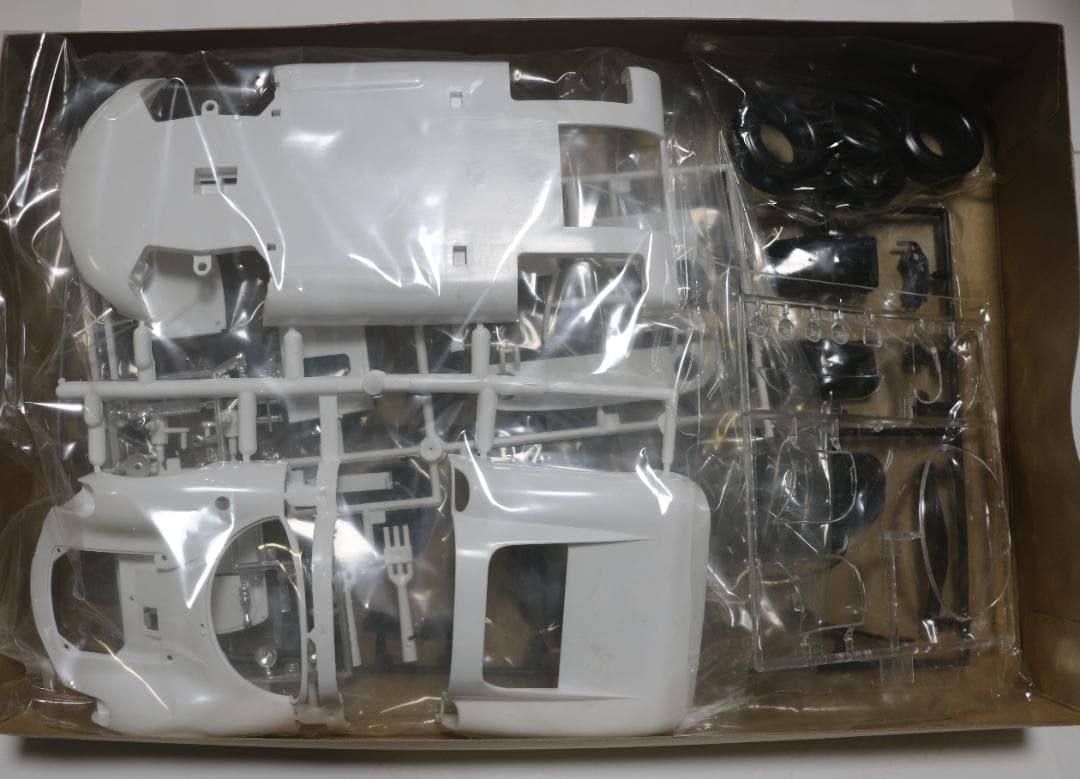 タミヤ製 1960年代レーシングカー3台 1/18 プラモデル 未組立 中古品