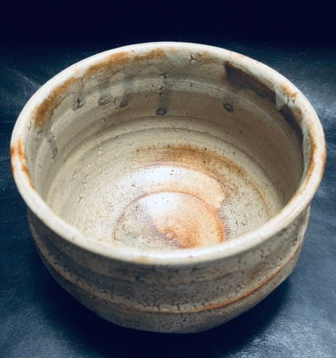 究極の古美術◼️蔵から見事な釉薬が割れたかなり高そうな雰囲気の萩焼