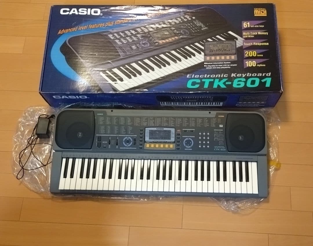 CASIO CTK-601 電子キーボードその他部品全て 　CASIOカバーつき CASIO CTK-601 電子キーボードその他部品全て CASIOカバーつき