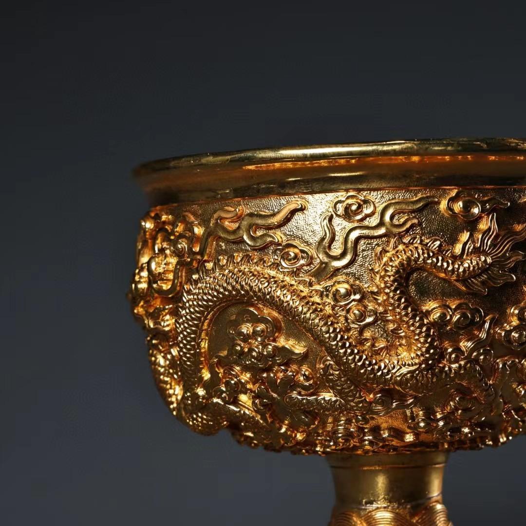 中国古美術・旧蔵鎏金高台を持つ龍お酒用グラス・純銅細密彫・純手作り・高浮彫・酒具