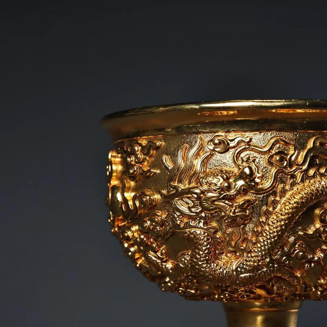 中国古美術・旧蔵鎏金高台を持つ龍お酒用グラス・純銅細密彫・純手作り・高浮彫・酒具