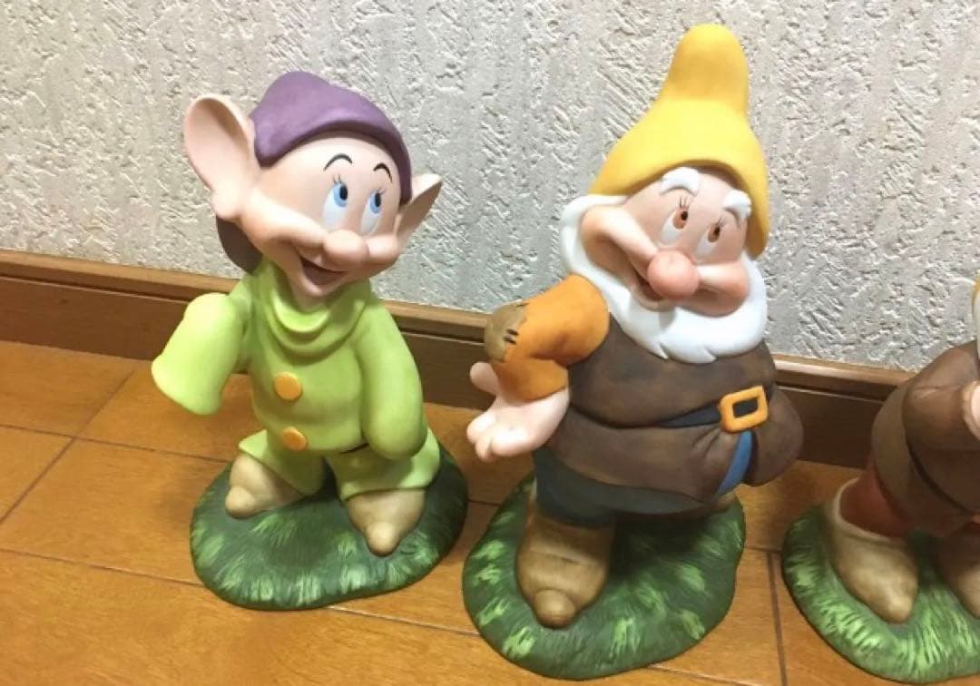 加藤工芸　ディズニー　白雪姫　七人の小人　ガーデンフィギュア