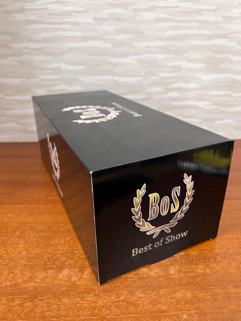 No284 ミニカー1/18 Lincoln Continental Mk5