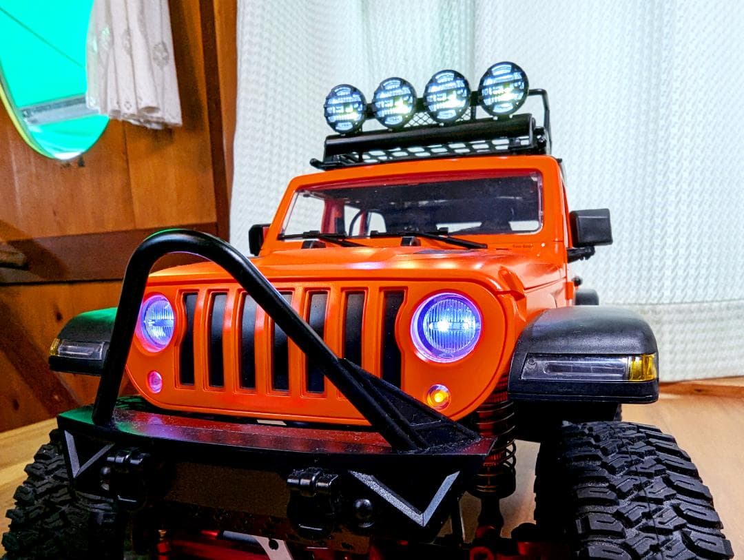 【動作OK綺麗！】MN-128 1/12 RCカー LEDライト付き