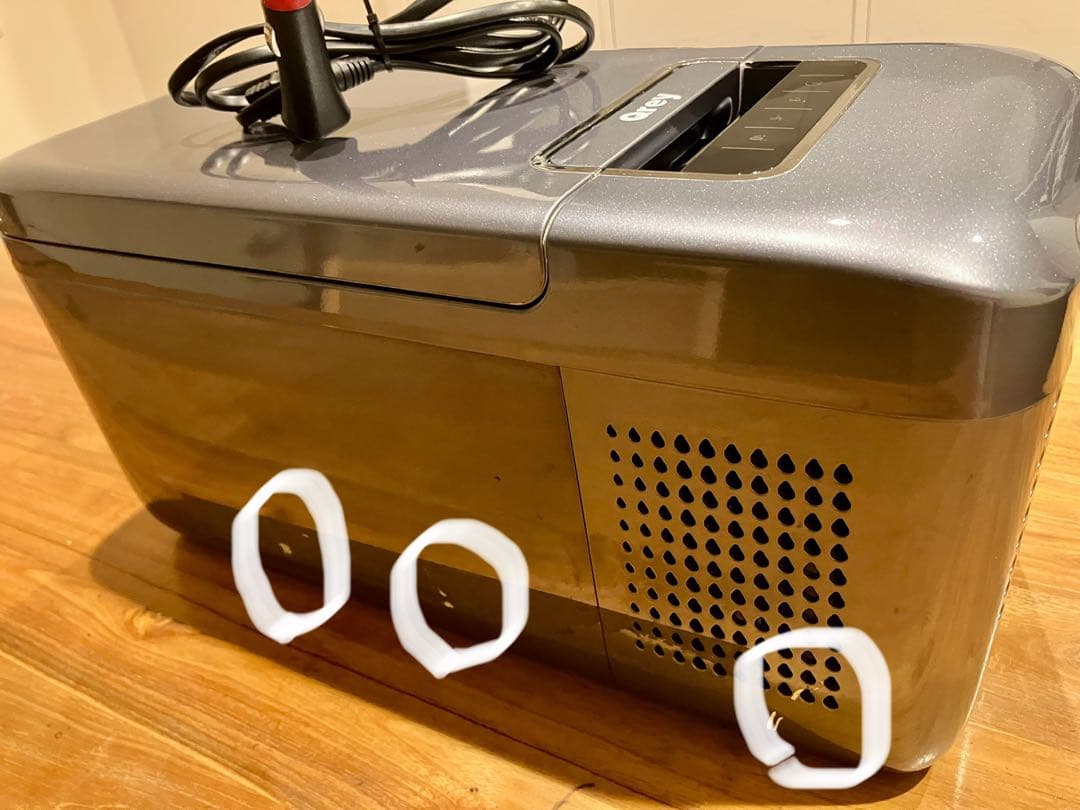 Qrey 6L ポータブル冷蔵庫車載 小型冷蔵冷凍庫 　（送料無料）　最終値下げ