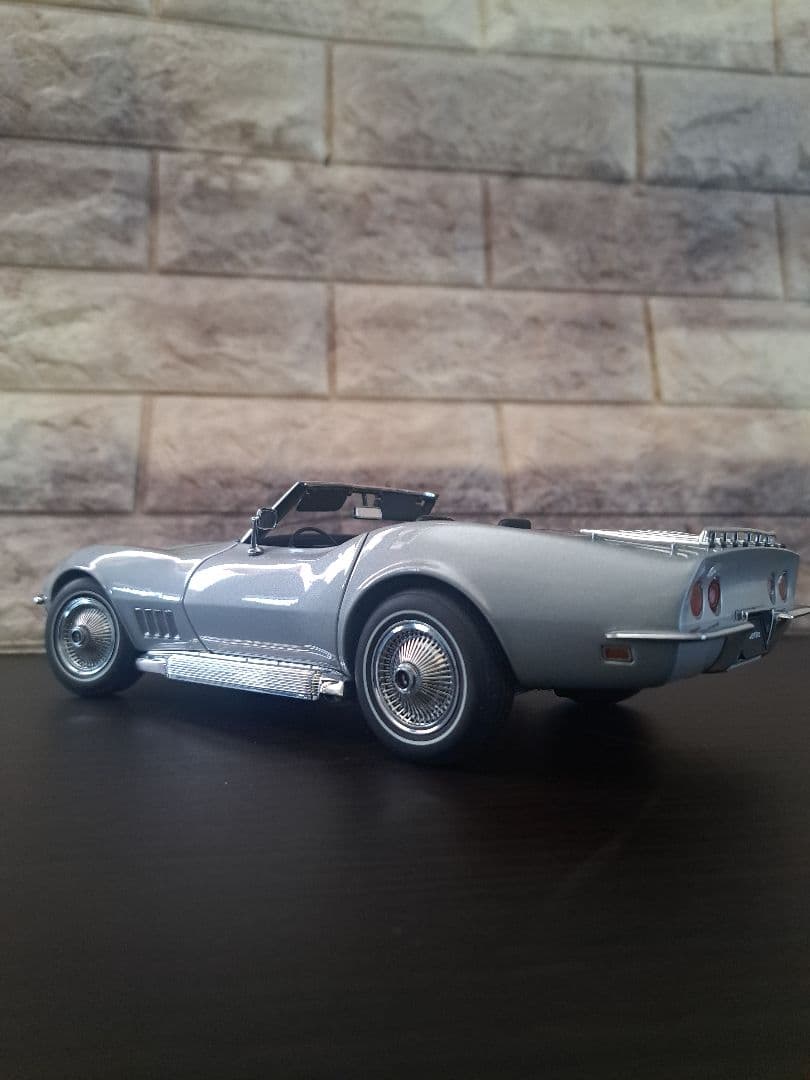 1/18 オートアート シボレーコルベットC3コンバーチブル