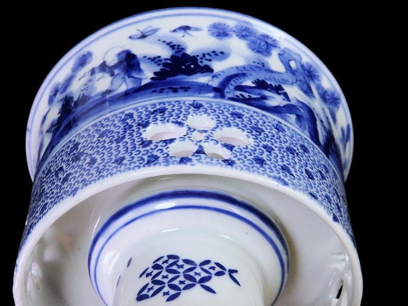 古伊万里　染付　透かし　微塵唐草に唐子　山水紋の図　盃洗　F202ASfbtb