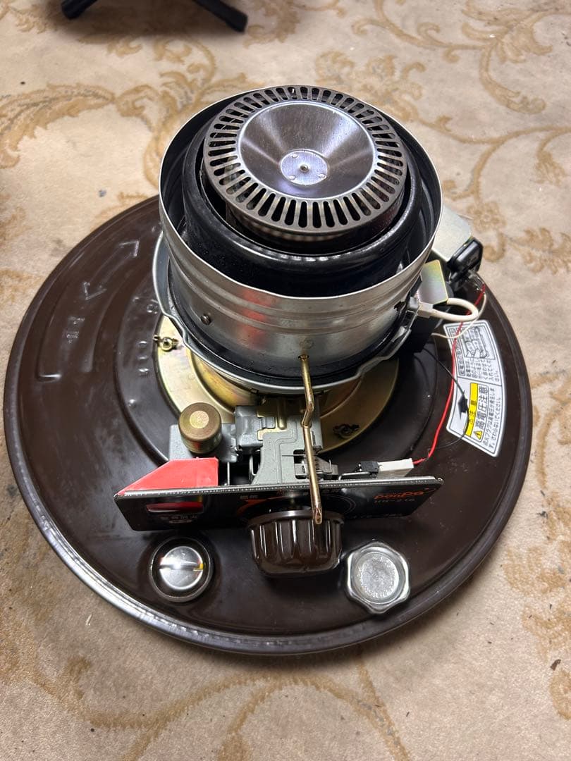 煮炊きができるストーブ！トヨトミ 火鉢型石油ストーブ HH-216 新品