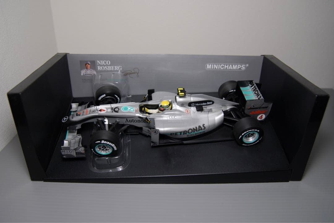 ミニチャンプス F1 メルセデスGP 1/18 ニコ・ロズベルグ ミニカー