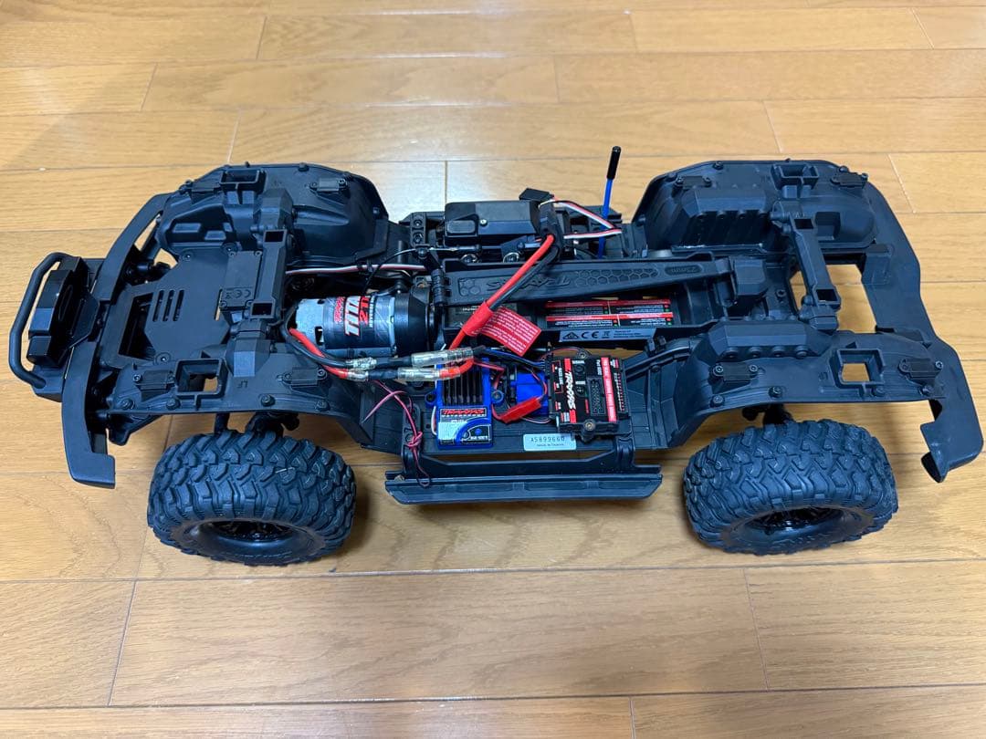 traxxas trx-4 bronco トラクサス 純正ライトユニット付き。