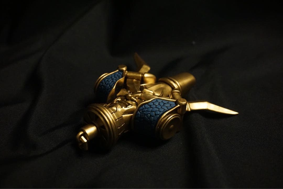 仮面ライダー威吹鬼 変身鬼笛・音笛 プロップ造形 変形ギミック 仮面