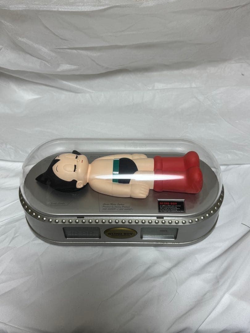 手塚プロダクション ASTRO BOY カウンドダウンタイマー付きフィギュア