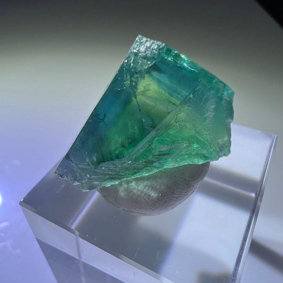 ヤオガンシャン☆ 宝石質ややダメージあり「露草色」ゾーニングフロー