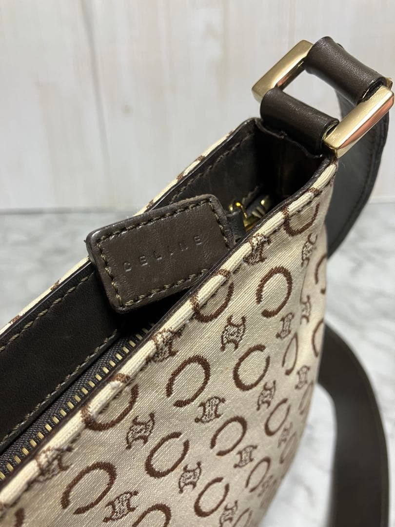 良品　CELINE セリーヌ　Cマカダム　肩掛け　ワンショルダーバッグ