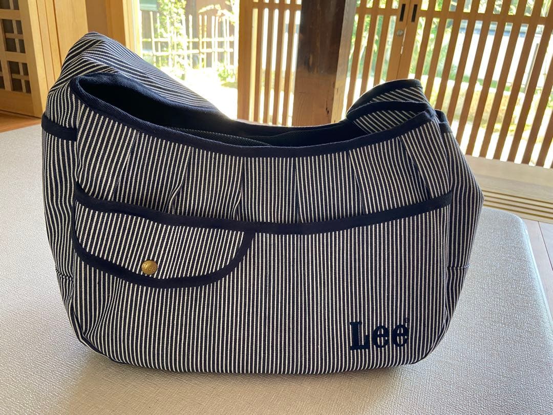ほぼ未使用】Lee ヒッコリー スリングバッグ 犬用キャリーバッグの通販