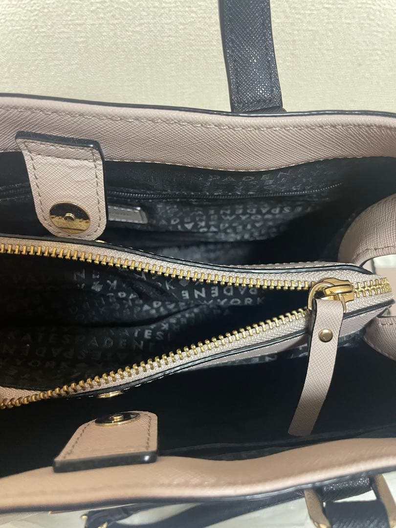 kate spade ショルダーバッグ　フラグメントケース付き