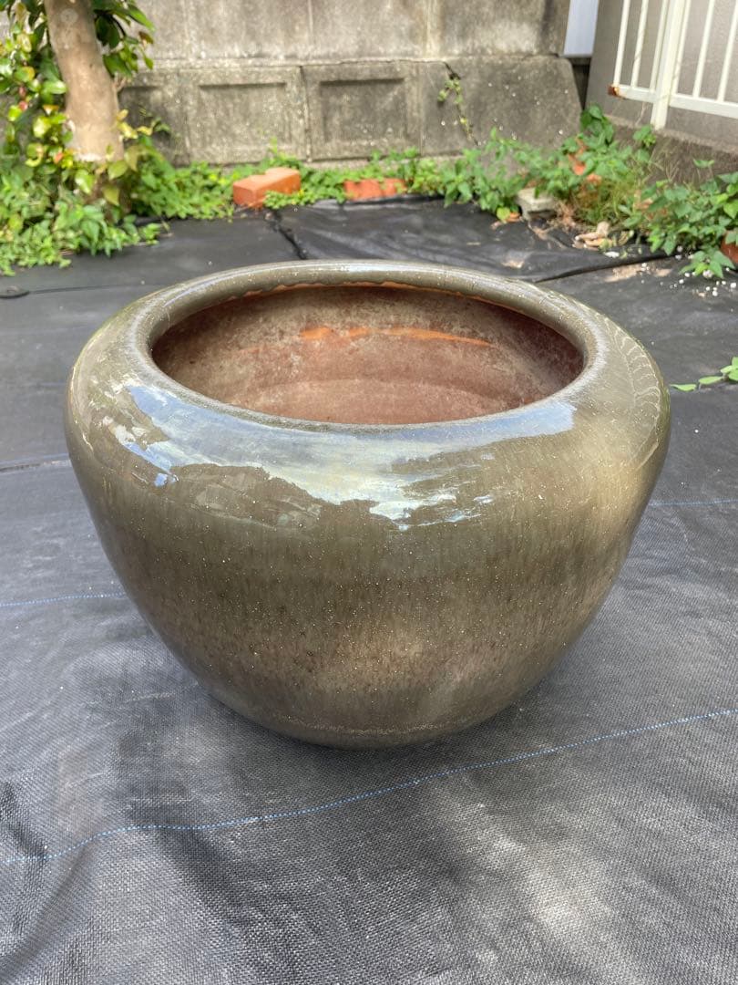 陶器メダカ鉢・花鉢・火鉢（115）