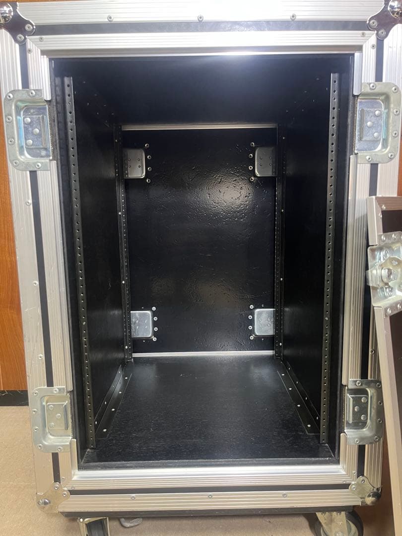 CAJ ショックマウント　16Uラック