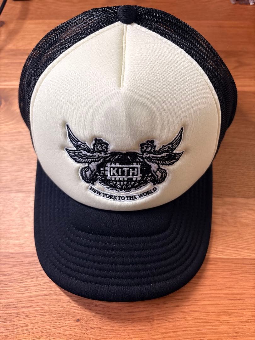 KITH トラッカーキャップ ホワイト/ブラック