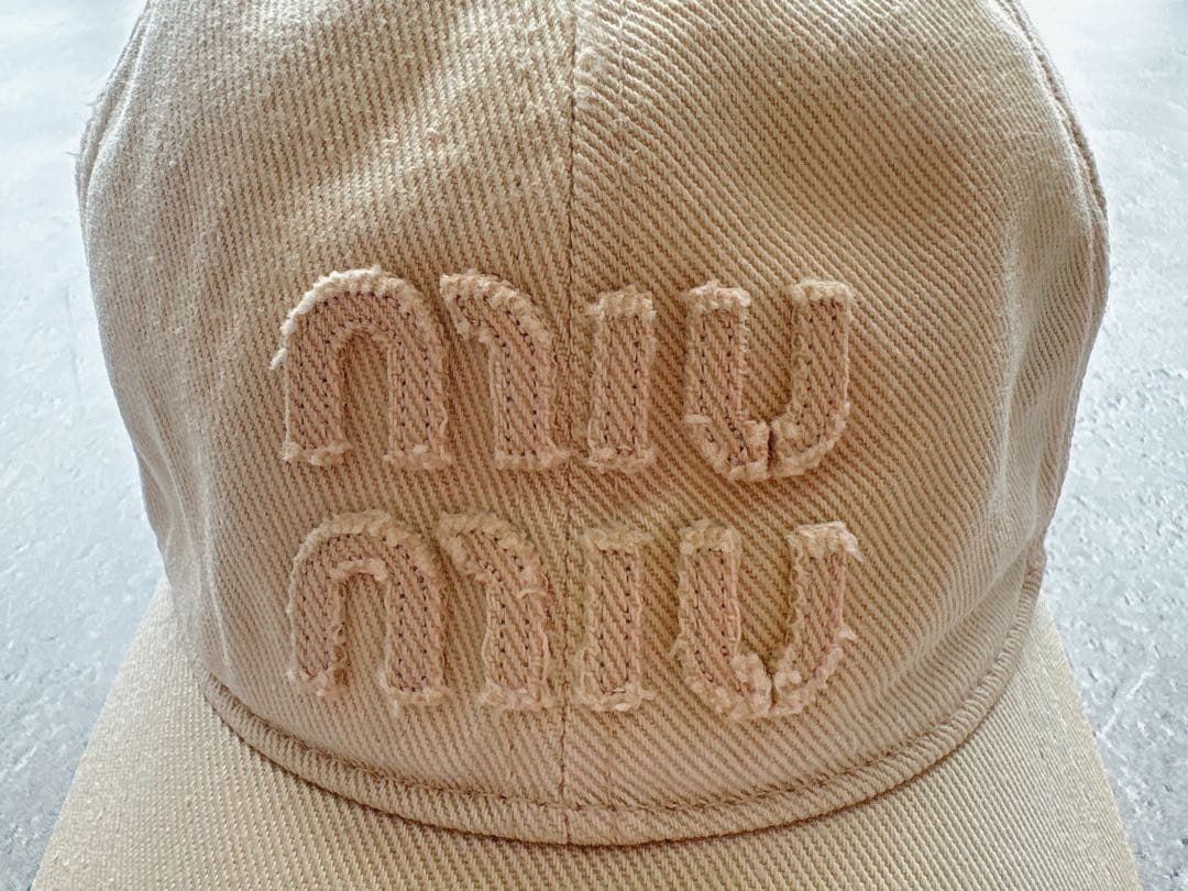 2025AW現行 MIUMIU ミュウミュウ デニムベースボールキャップ M MIU