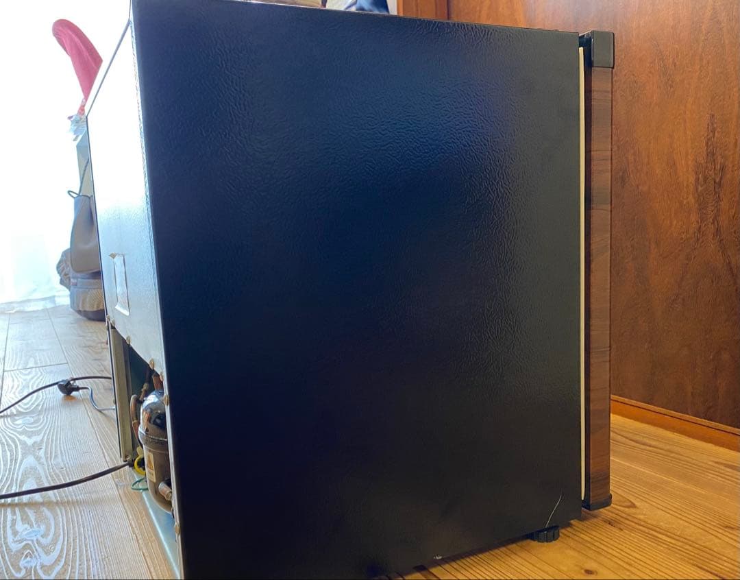 TOHOTAIYO 1ドア冷凍庫 TH-32LF1-WD 32L