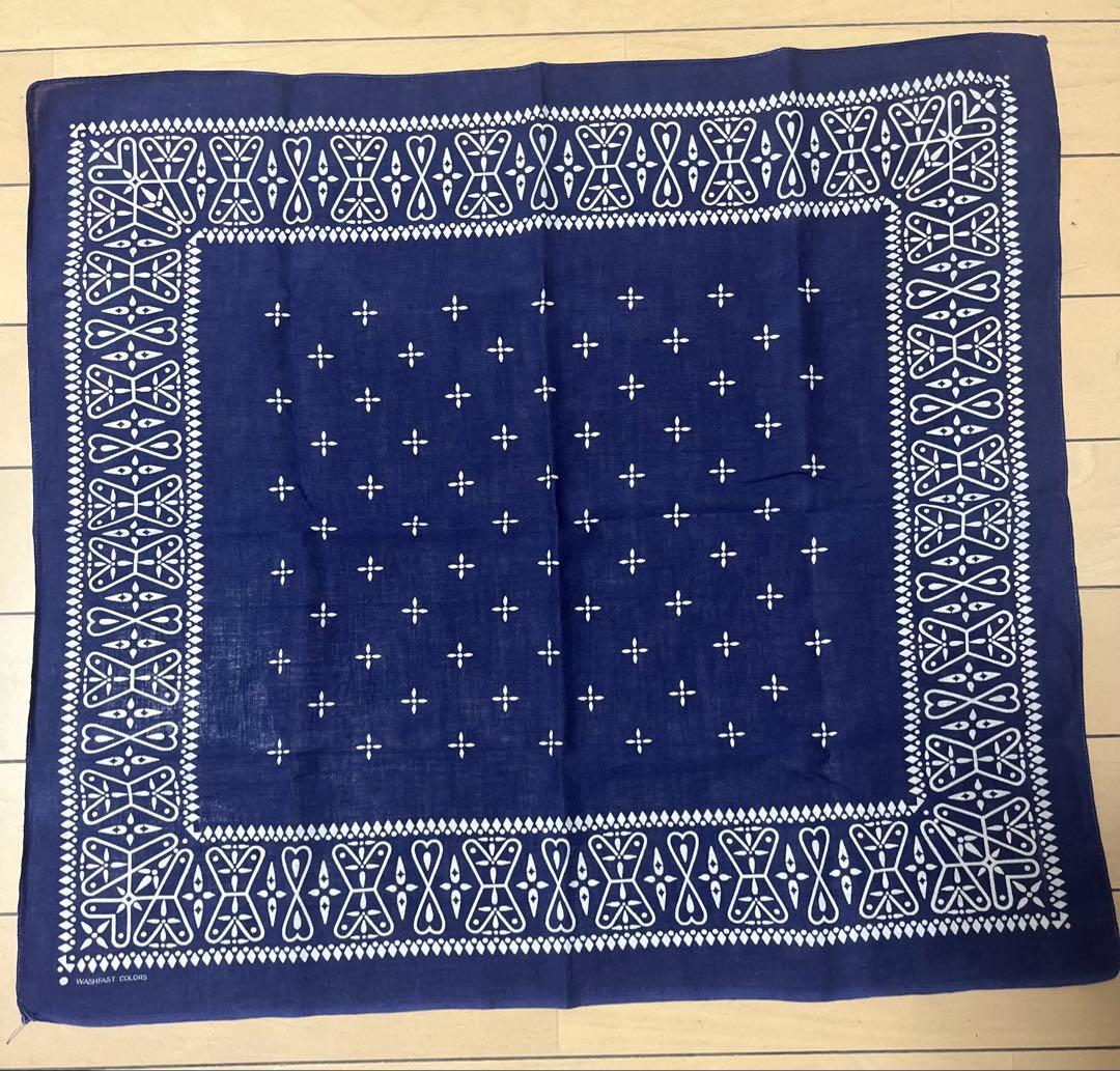 ビンテージバンダナ　クロス柄　USA製　1段表記
