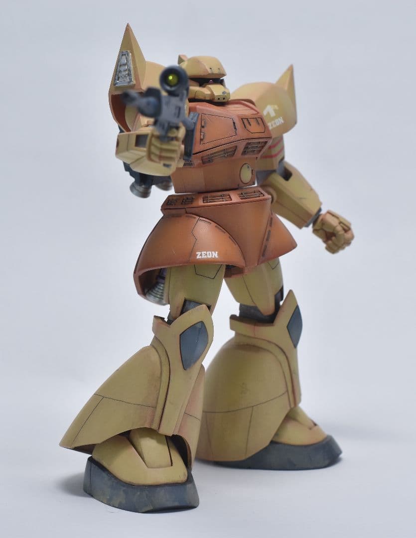 HG陸戦型ゲルググ、全塗装完成品