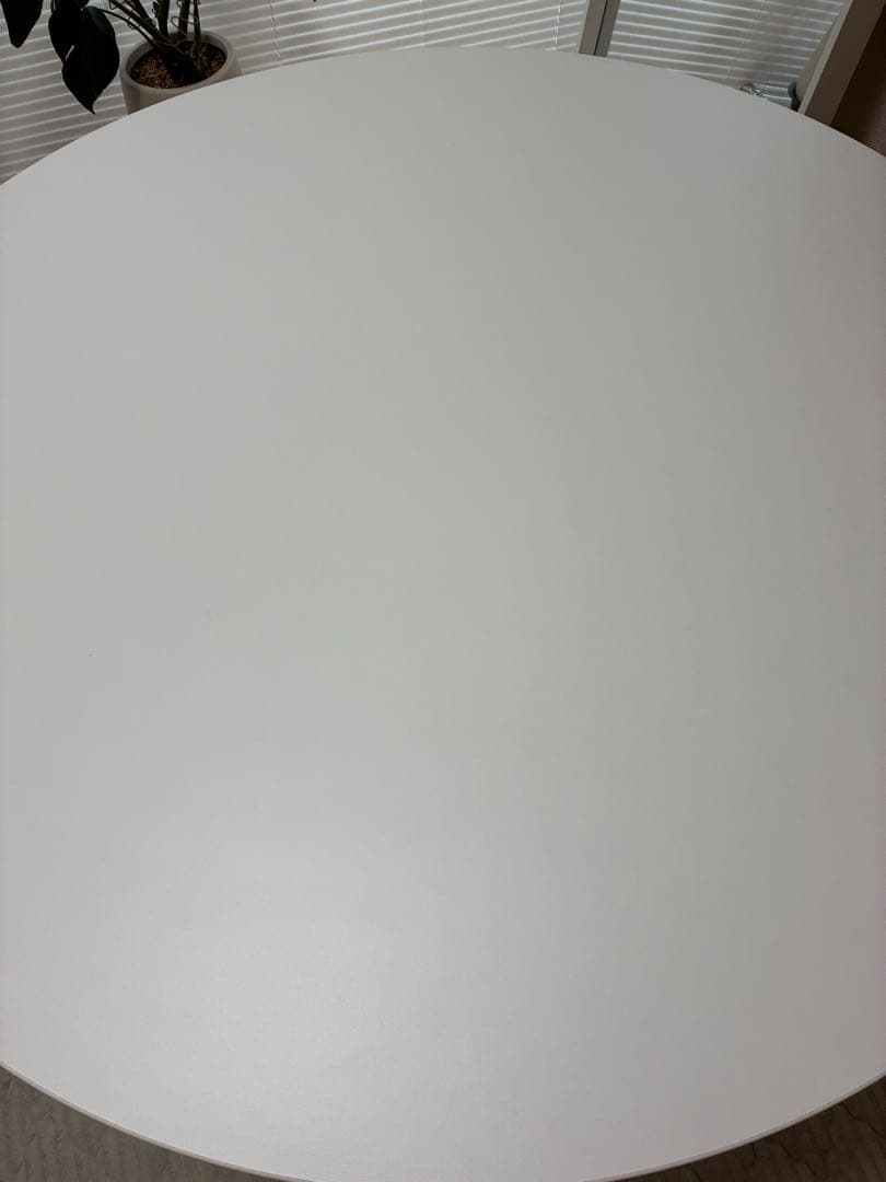 IKEA 円形ダイニングテーブル ホワイト