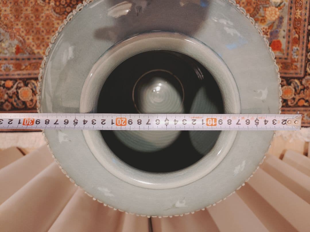 透かし彫り風青色陶器 高麗青磁