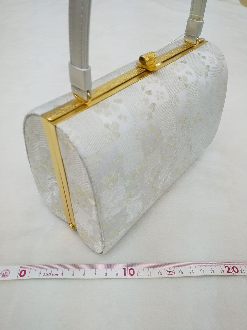 留袖、訪問着等 礼装用 金銀の市松模様の バックと 草履セット