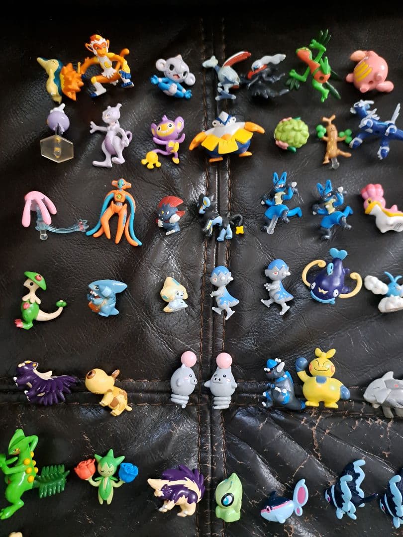 d*3様 ポケモン フルカラーアドバンス フィギュアのみ 86個セット