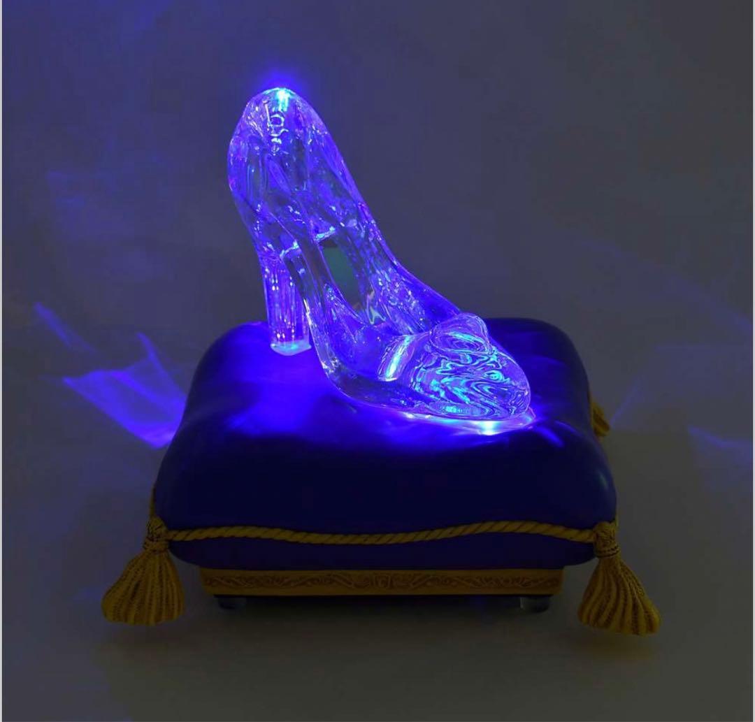 シンデレラ フィギュア ライトアップ ガラスの靴 Cinderella 75周年