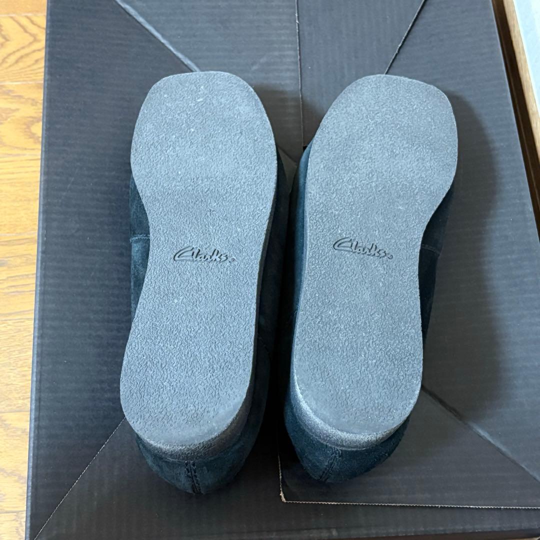 Clarks ワラビー エヴォウォータープルーフ　（ブラックスエード）