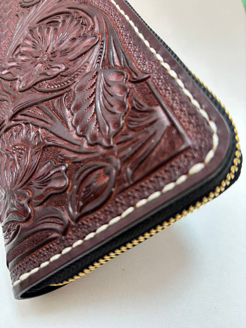 まいぷぅ。赤茶　ヌメ革　ロングウォレット　長財布　カービング