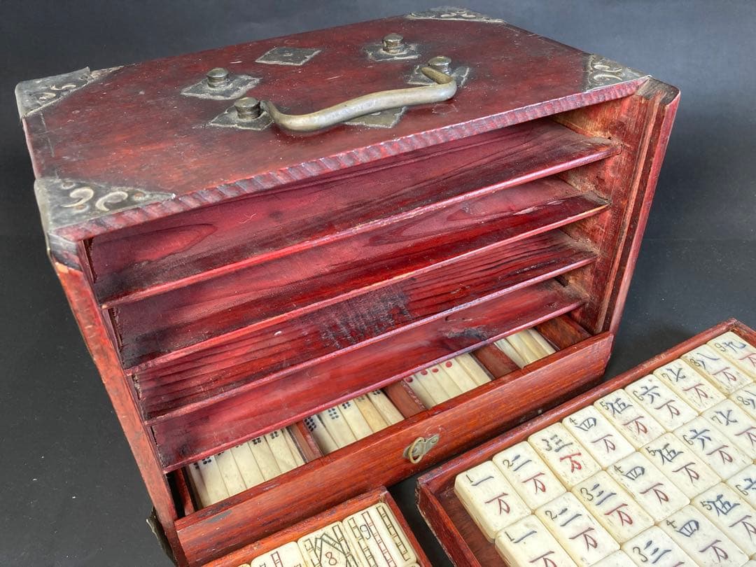 【竹牌】宝飾金具付唐木箱 背竹牌 麻雀牌 骨董品 アンティーク
