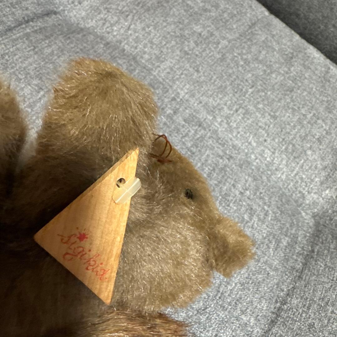 希少　TRADITION sigikid りす　ぬいぐるみ　リス　動物