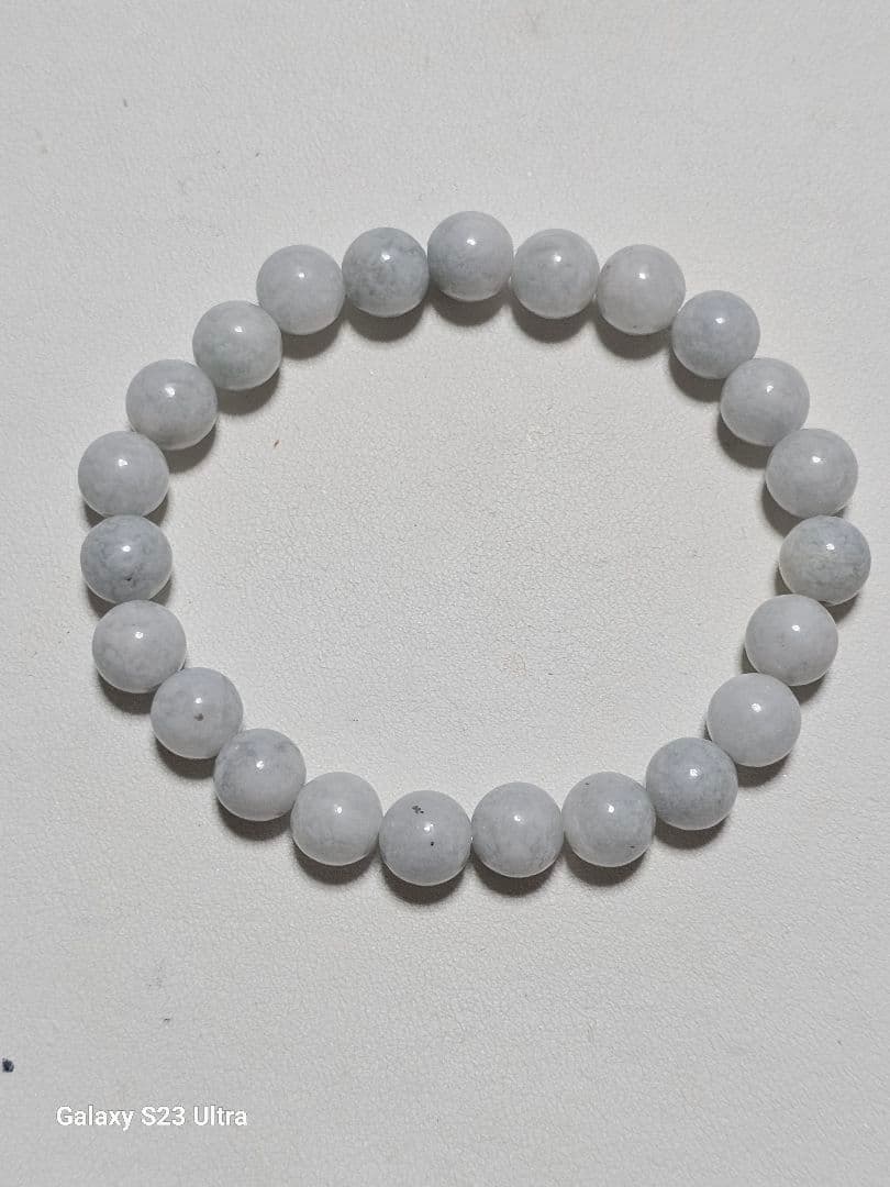 糸魚川青翡翠淡い氷種青翡翠８mm２３玉ブレスレット画像入り証明書付き