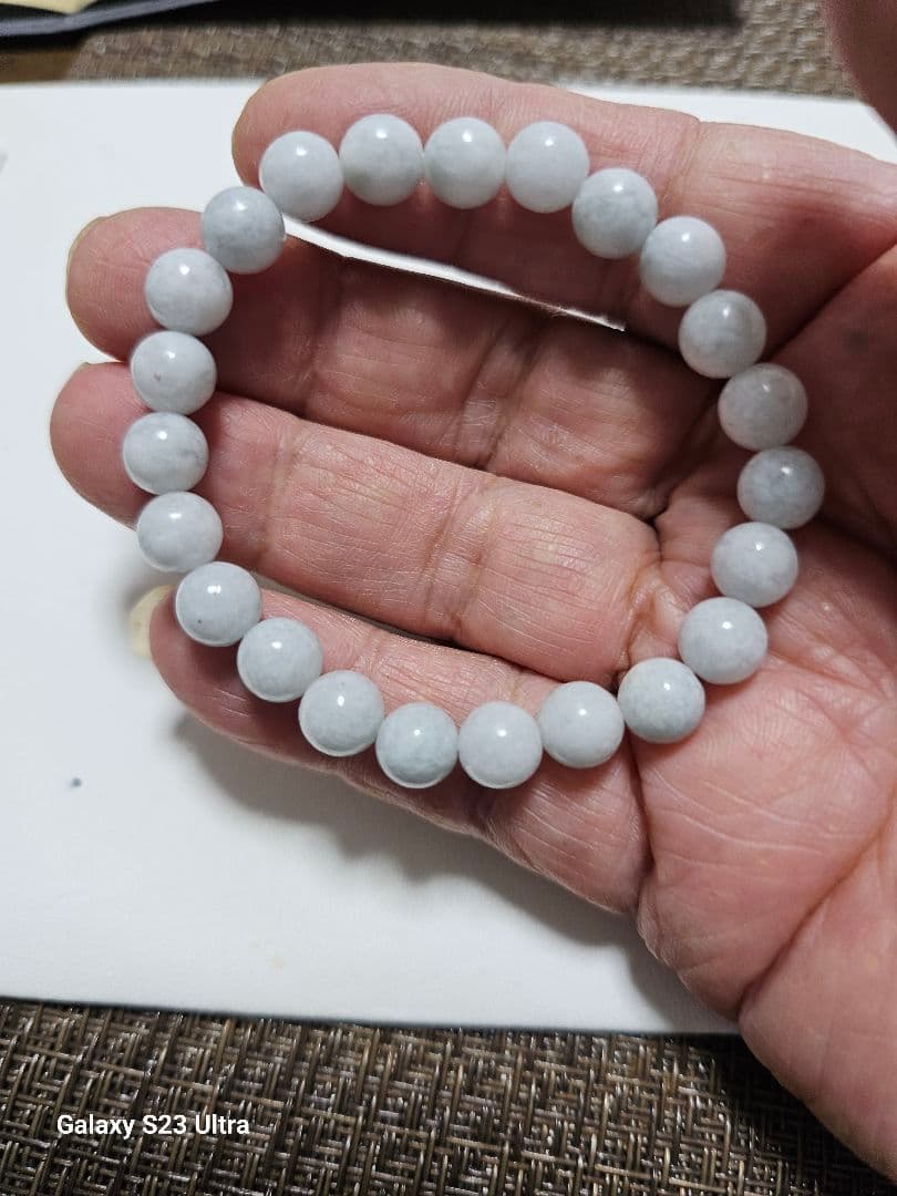 糸魚川青翡翠淡い氷種青翡翠８mm２３玉ブレスレット画像入り証明書付き