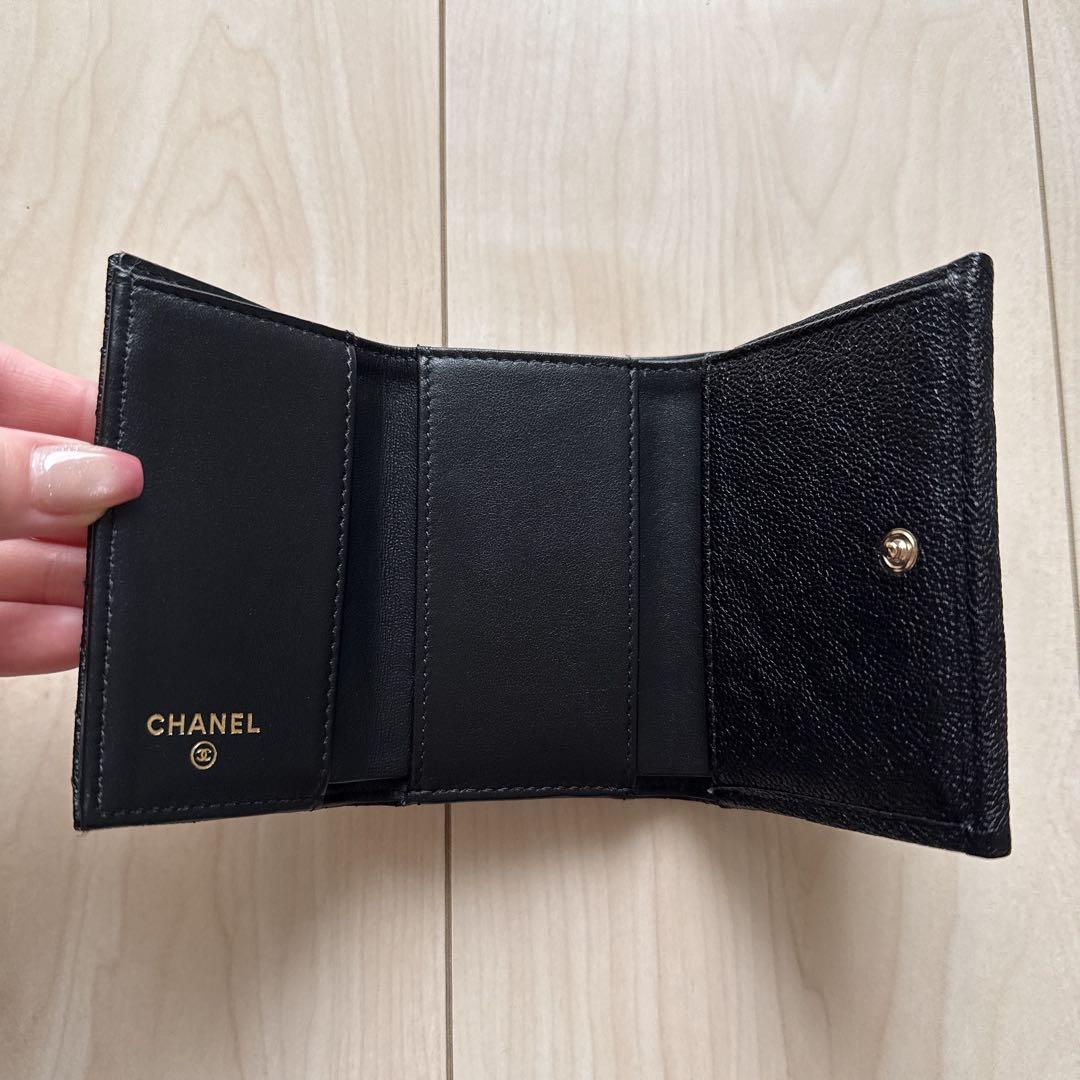 シャネル ボーイシャネル 三つ折り財布(キャビアスキン/ゴールド金具)