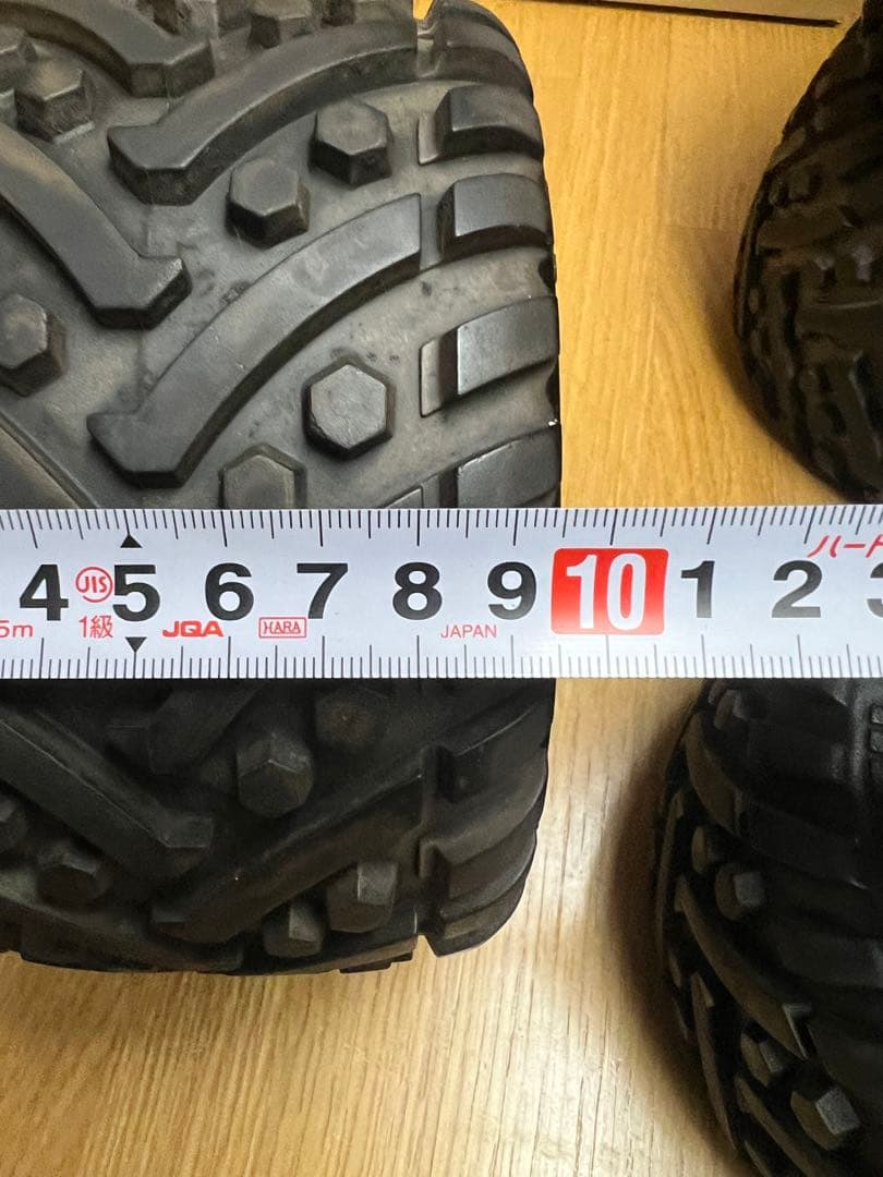 hpiレーシング　サベージ　GOLIATH 178x97