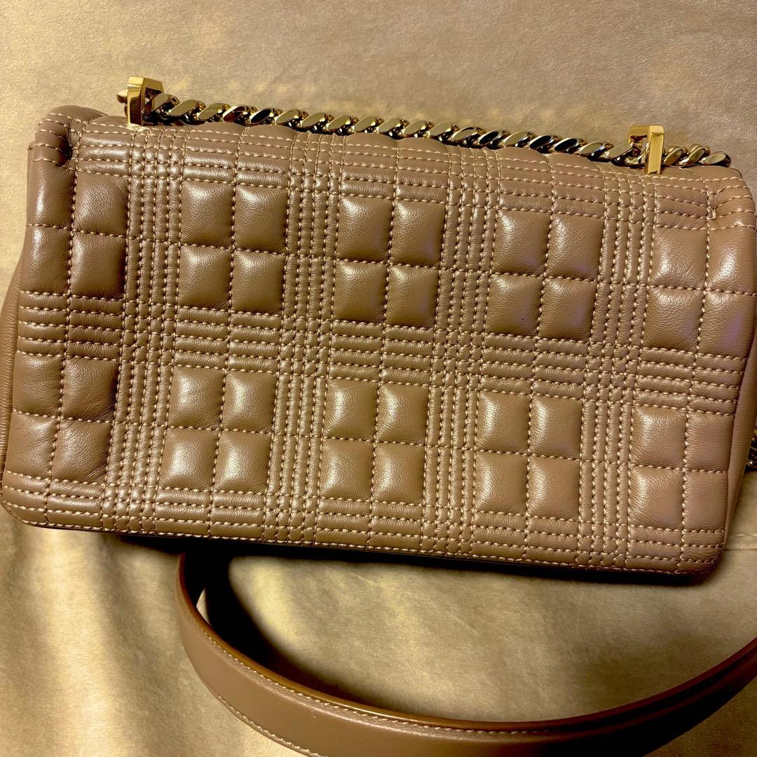 Burberry キルティングショルダーバッグ