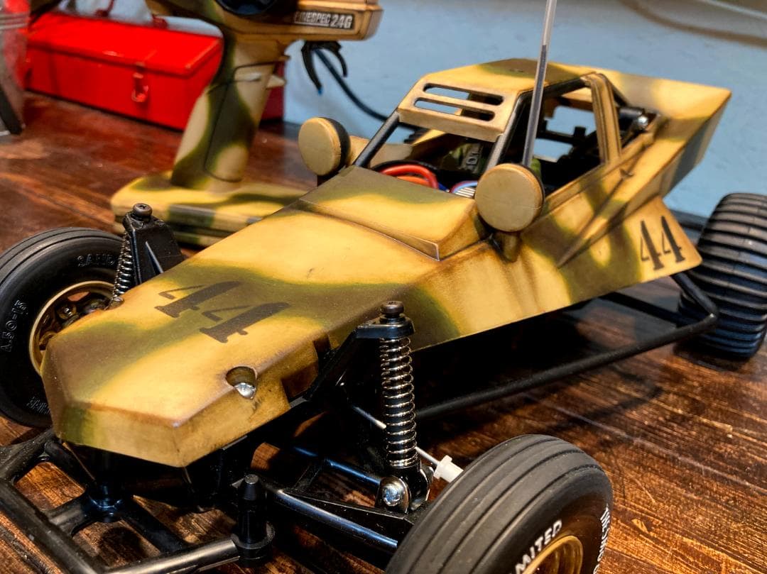 タミヤ　グラスホッパー　迷彩カスタムペイント　電動RCドライブセット付