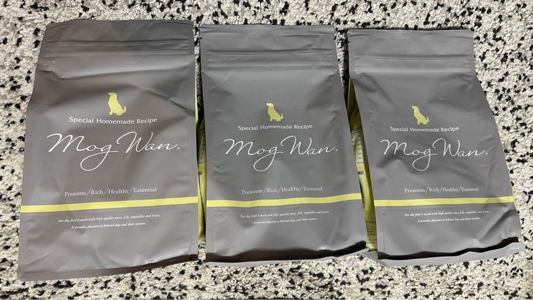 モグワン ドッグフード 1.8kg × 3袋セット
