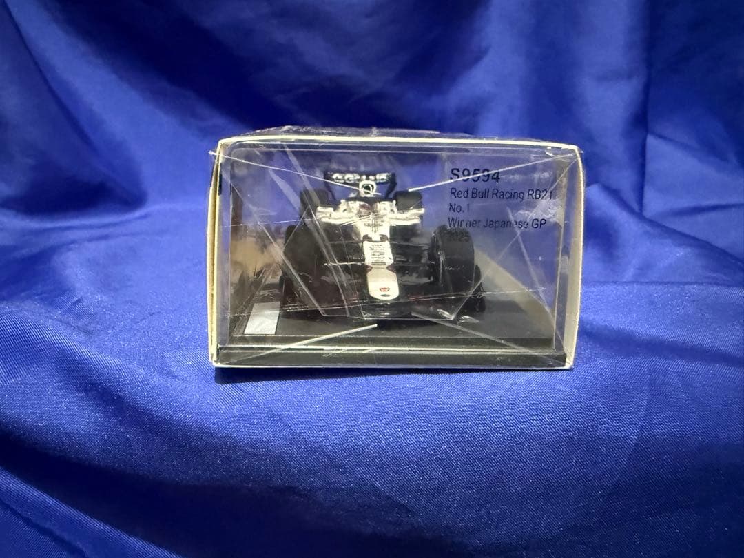 1/43 レッドブル RB21 日本GP フェルスタッペン 角田 岩佐サイン付