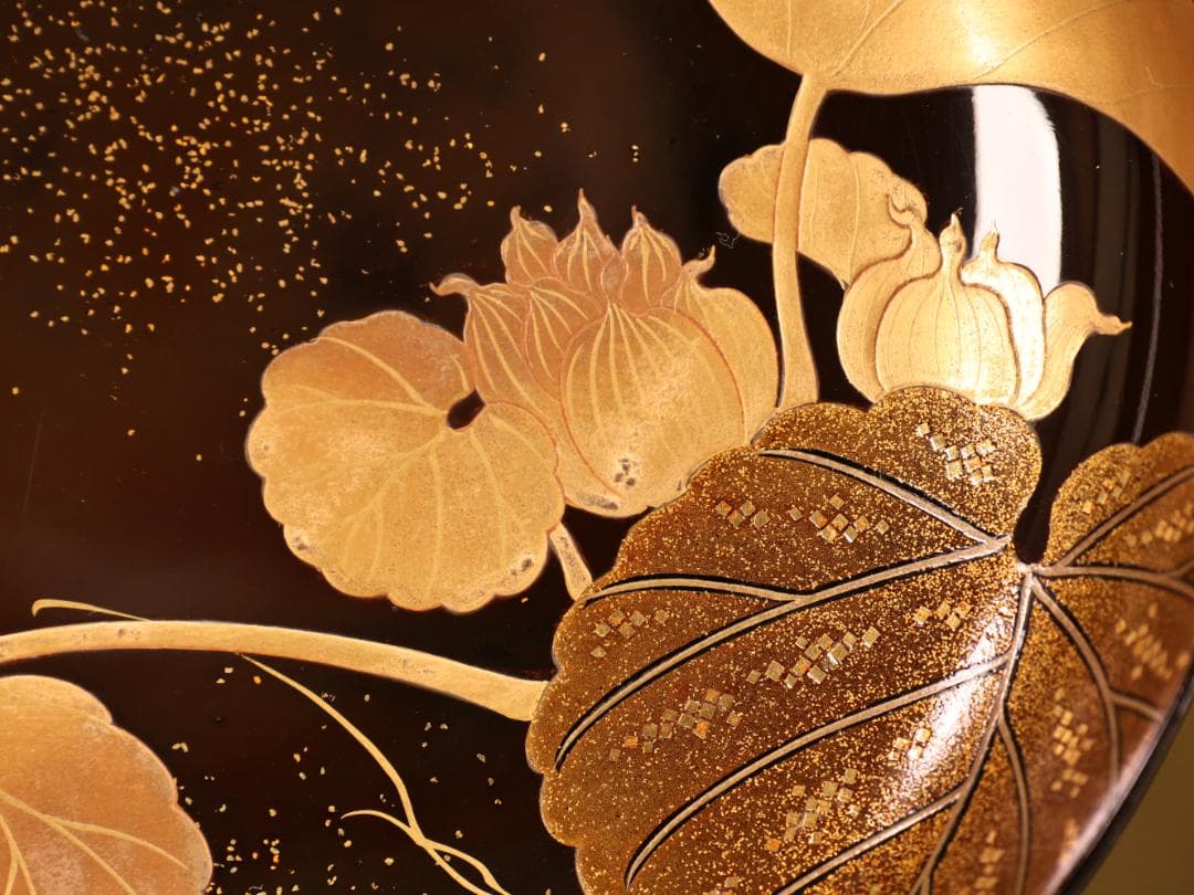 BK413　時代輪島塗　蓮図金蒔絵　吸物椀　二客　木製　茶道具 懐石 会席 菓子